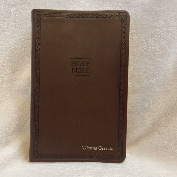 Holy Bible : New International Version, Chocolate Leathersoft‎ Value Thinline - Picture 1 of 12